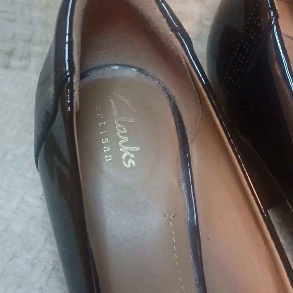 Clarks Black Patent Tarah Sofia  Leather Heels - Picture 3 of 9